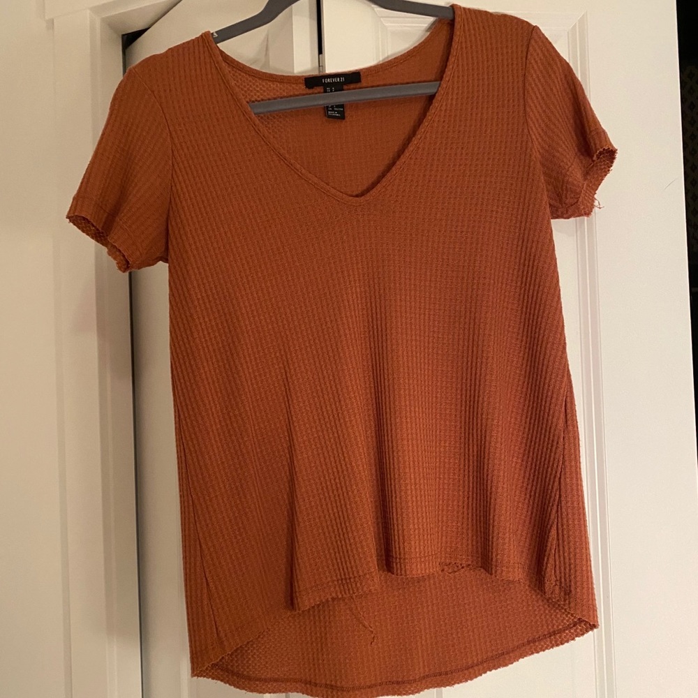 Burnt orange v neck